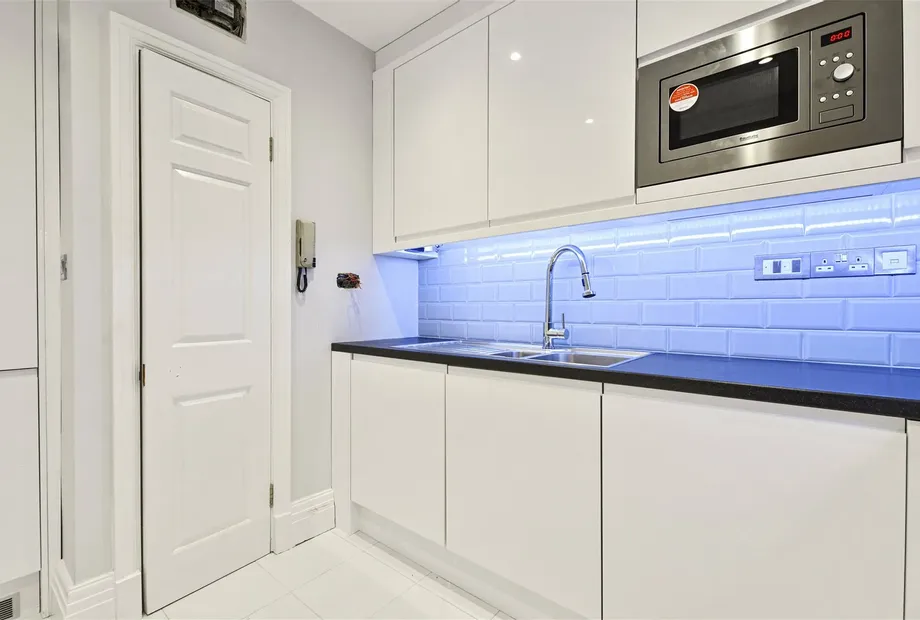 Chiltern Court, Baker Street, London, NW1 - Sandfords