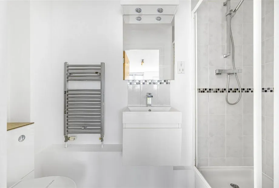 Elizabeth Court, 1 Palgrave Gardens, London, NW1 - Sandfords