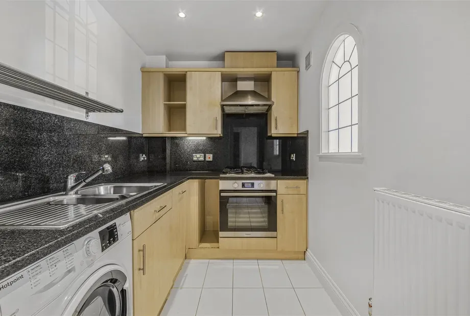 Elizabeth Court, 1 Palgrave Gardens, London, NW1 - Sandfords