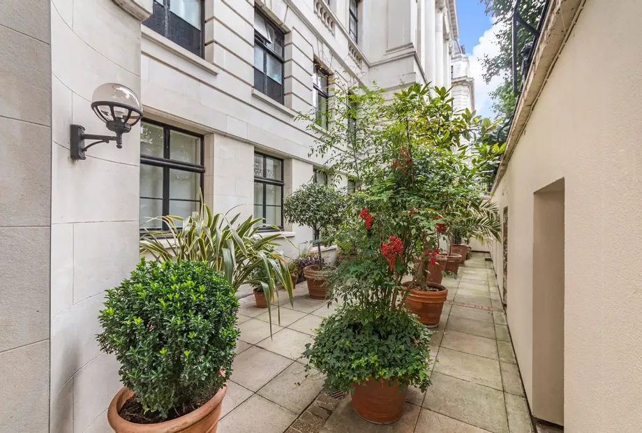 Mansfield Street, Marylebone, London, W1G - Sandfords