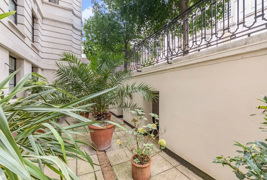 Mansfield Street, Marylebone, London, W1G - Sandfords