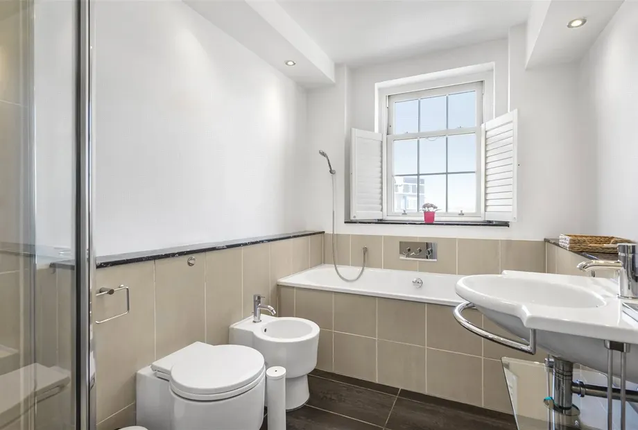 Ivor Court, Gloucester Place, London, NW1 - Sandfords