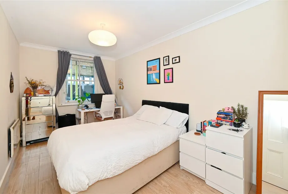 Colosseum Terrace, Albany Street, Regents Park, NW1 - Sandfords