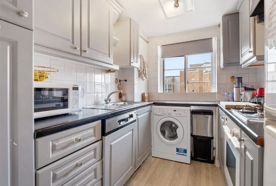 Rossmore Court, Park Road, London, NW1 - Sandfords