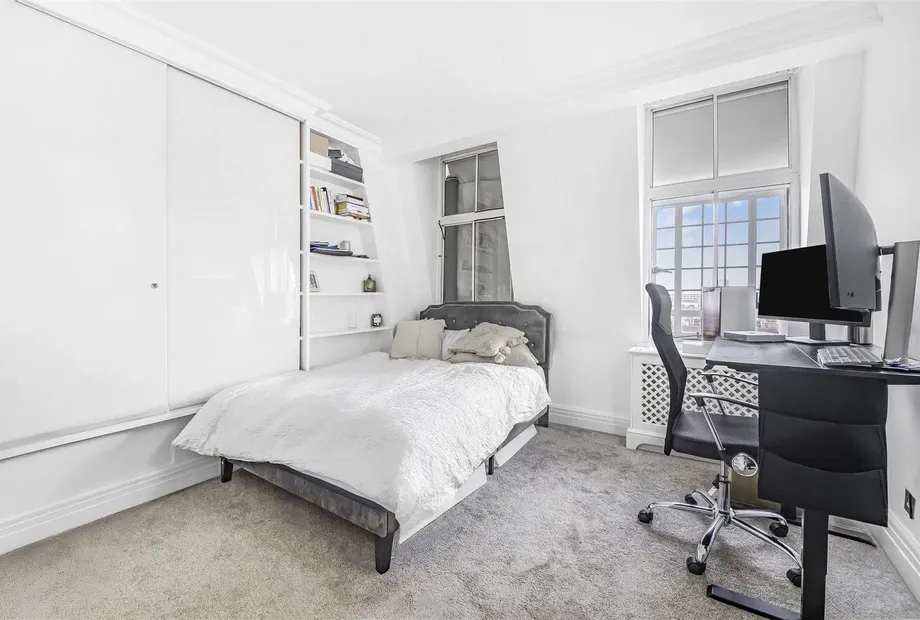 Chiltern Court, Baker Street, London, NW1 - Sandfords