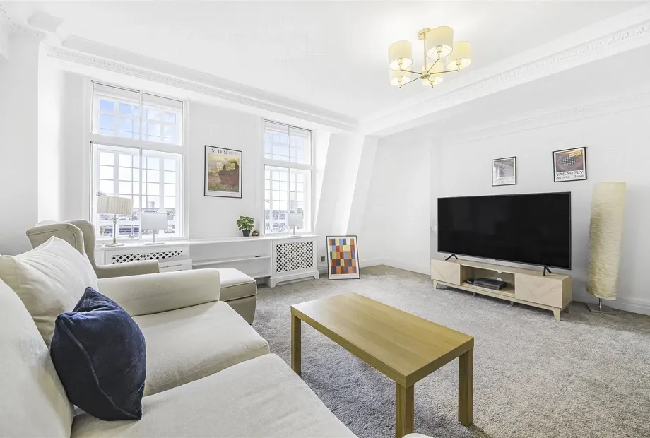Chiltern Court, Baker Street, London, NW1 - Sandfords