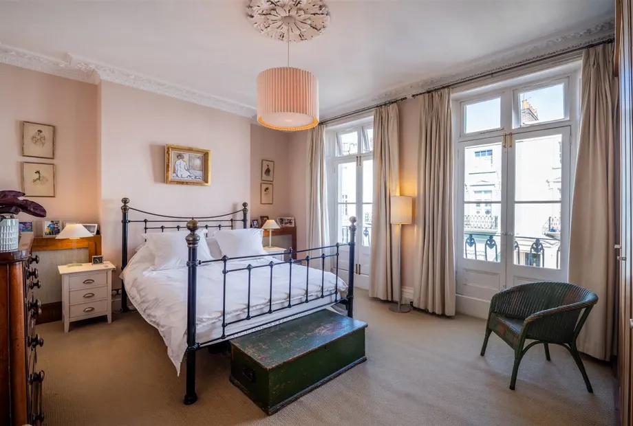 Chalcot Crescent, London, NW1 - Sandfords