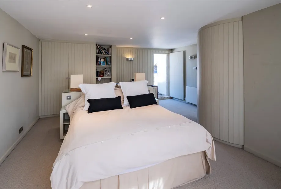 Chalcot Crescent, London, NW1 - Sandfords