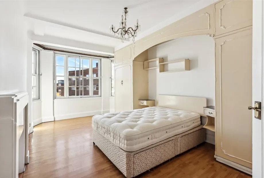 Ivor Court, Gloucester Place, London, NW1 - Sandfords