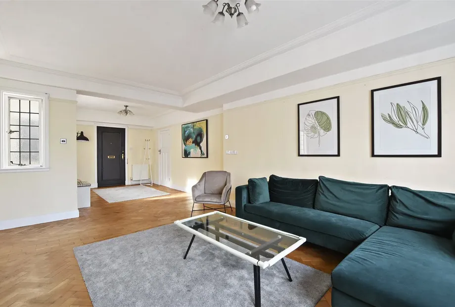 Chiltern Court, Baker Street, London, NW1 - Sandfords