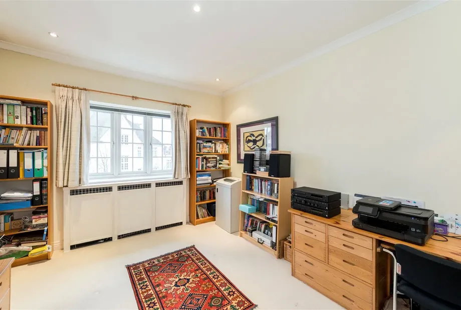 Ranulf Road, The Hocrofts, London, NW2 - Sandfords