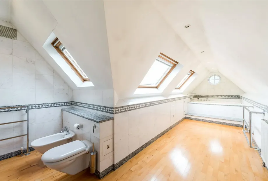 Ranulf Road, The Hocrofts, London, NW2 - Sandfords