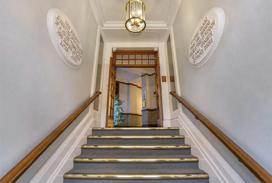 Baker Street, London, NW1 - Sandfords