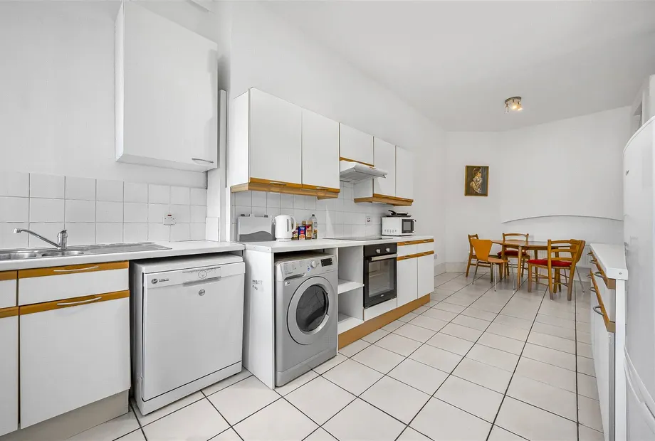 Wigmore Mansions, 90 Wigmore Street, Marylebone, London, W1U - Sandfords