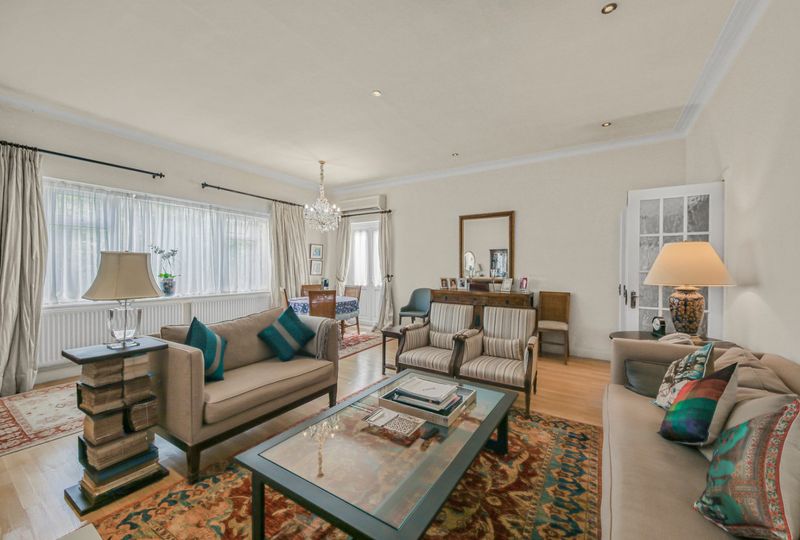 Avenue Close, Avenue Road, St John's Wood, NW8 - Sandfords