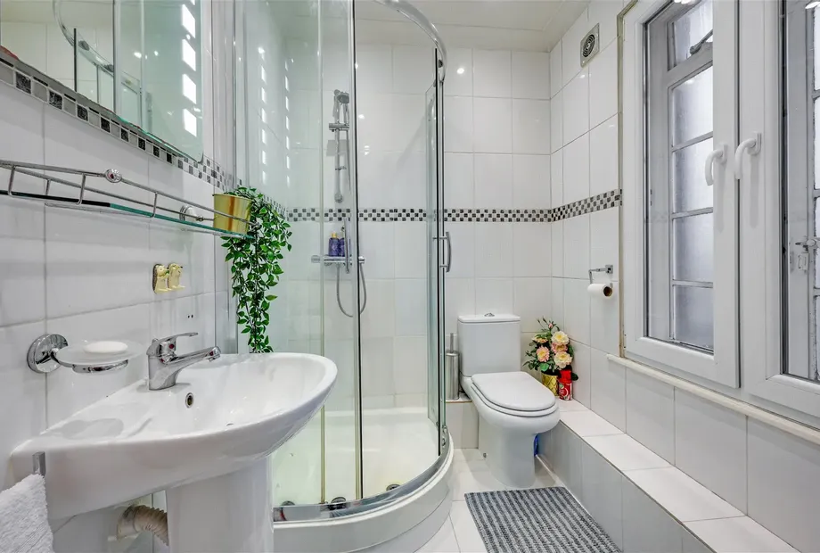 Rossmore Court, Park Road, London, NW1 - Sandfords