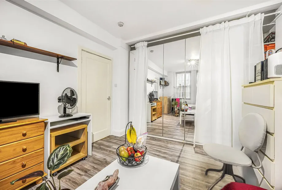 Ivor Court, Gloucester Place, London, NW1 - Sandfords