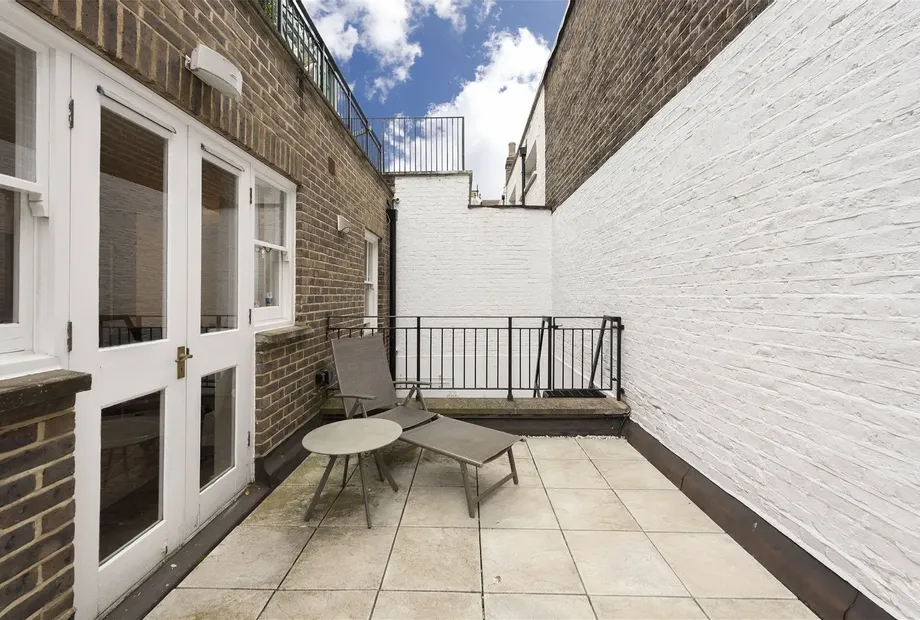 Tennyson Court 10-14, Dorset Square, Marylebone, NW1 - Sandfords