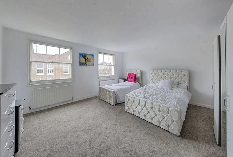 Molyneux Street, Marylebone, London, W1H - Sandfords