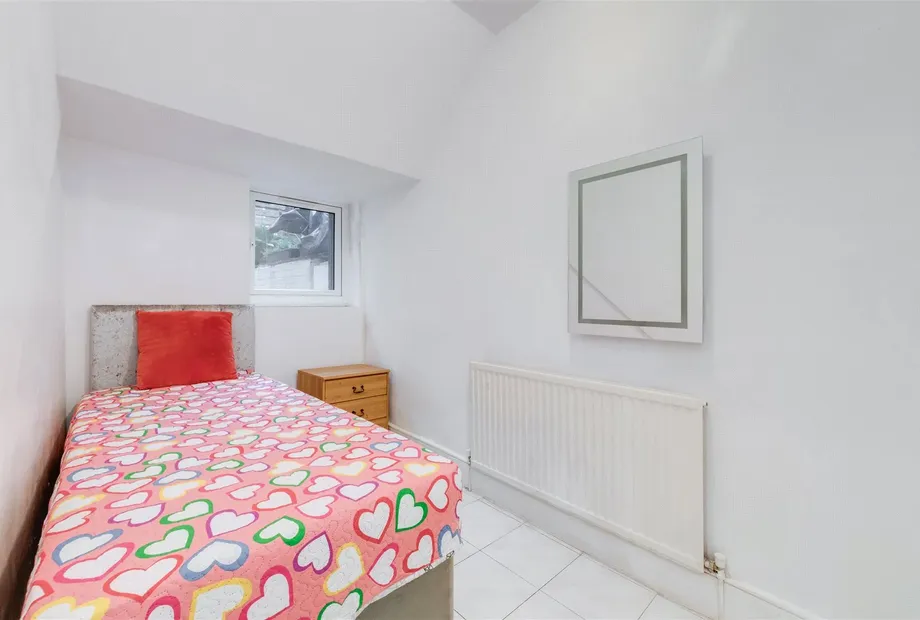 29 Daventry Street, London, NW1 - Sandfords