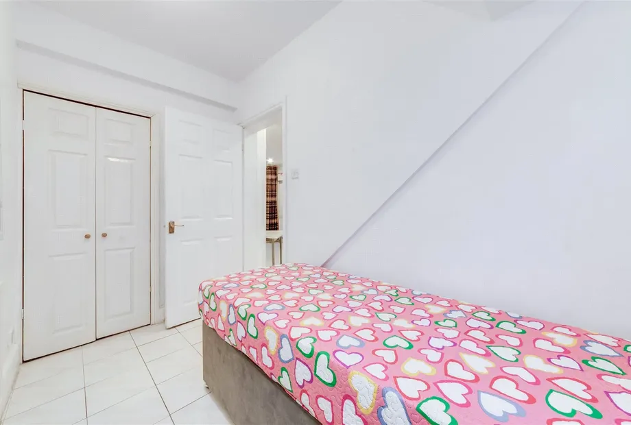 29 Daventry Street, London, NW1 - Sandfords