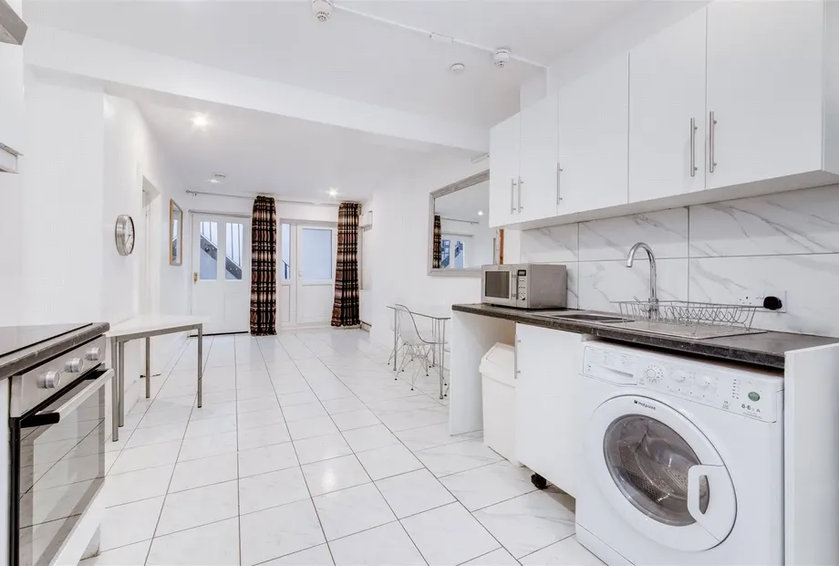 29 Daventry Street, London, NW1 - Sandfords