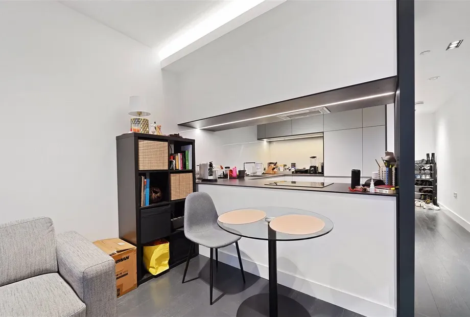 Amory Tower, 203 Marsh Wall, Canary Wharf, London, E14 - Sandfords