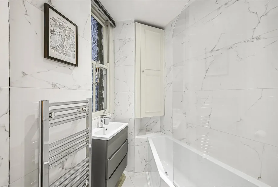 Clarence Gate Gardens, Glentworth Street, London, NW1 - Sandfords