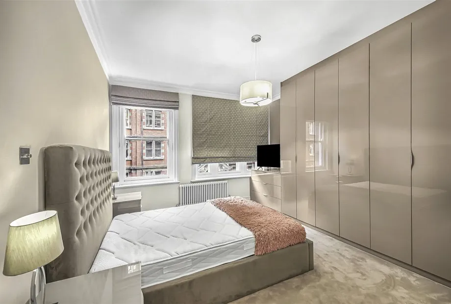 Clarence Gate Gardens, Glentworth Street, London, NW1 - Sandfords