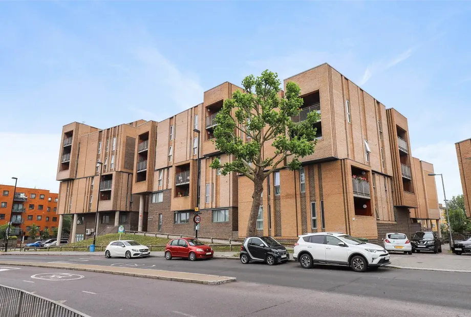 Bromley Road, London, SE6 - Sandfords