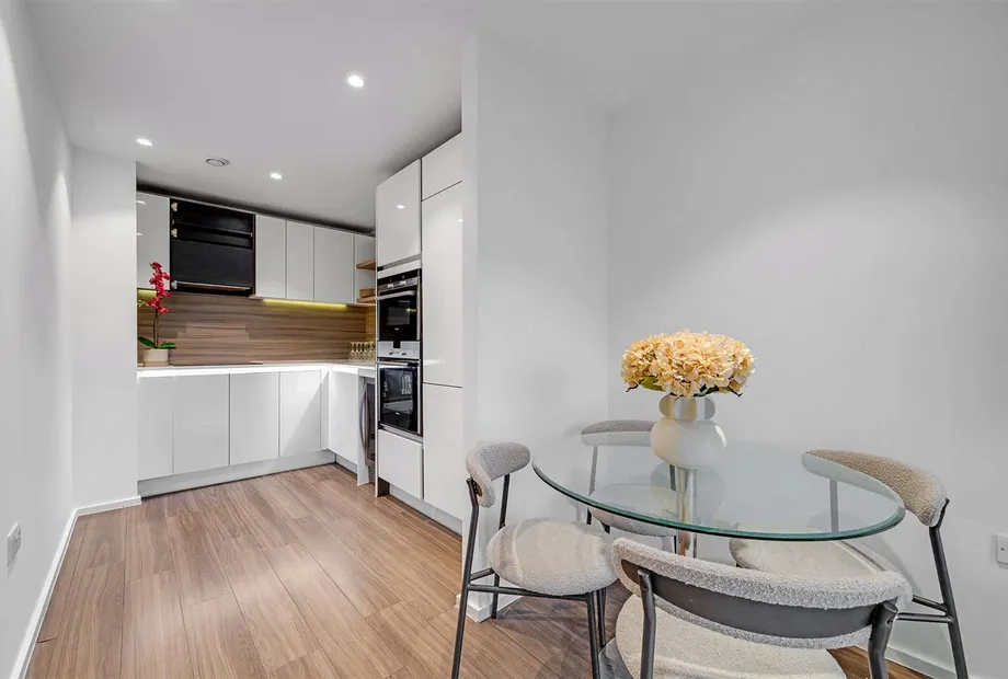 Buckhold Road, Wandsworth, London, SW18 - Sandfords