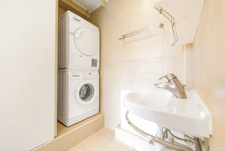 Gloucester Place, Marylebone, London, NW1 - Sandfords