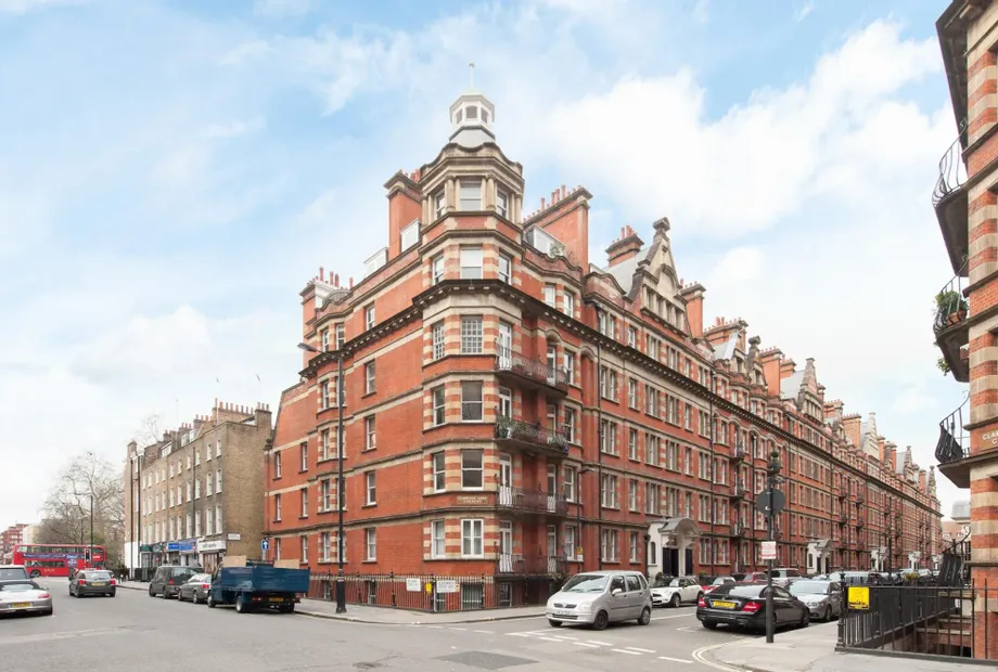 Clarence Gate Gardens, Glentworth Street, London, NW1 - Sandfords