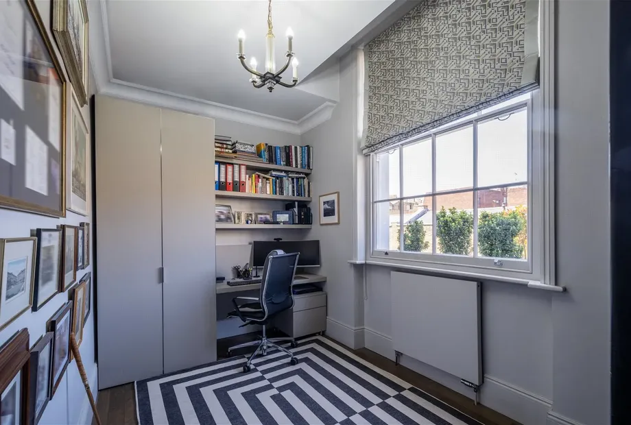 Tennyson Court, Dorset Square, Marylebone, London, NW1 - Sandfords