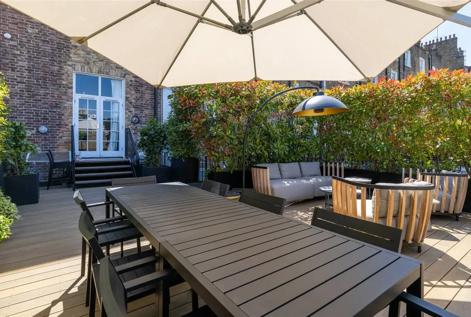 Tennyson Court, Dorset Square, Marylebone, London, NW1 - Sandfords