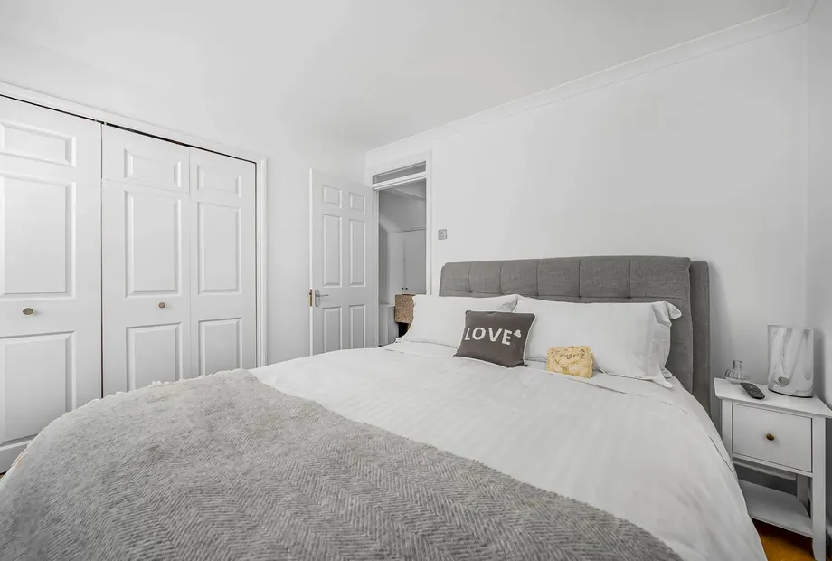 St. James's Terrace Mews, St Johns Wood, London, NW8 - Sandfords