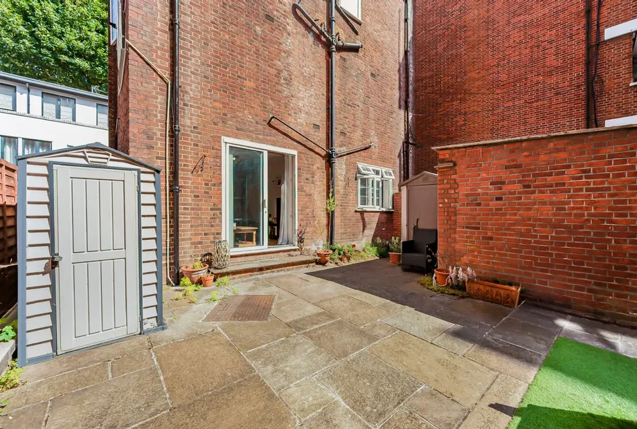 St. James's Terrace Mews, St Johns Wood, London, NW8 - Sandfords