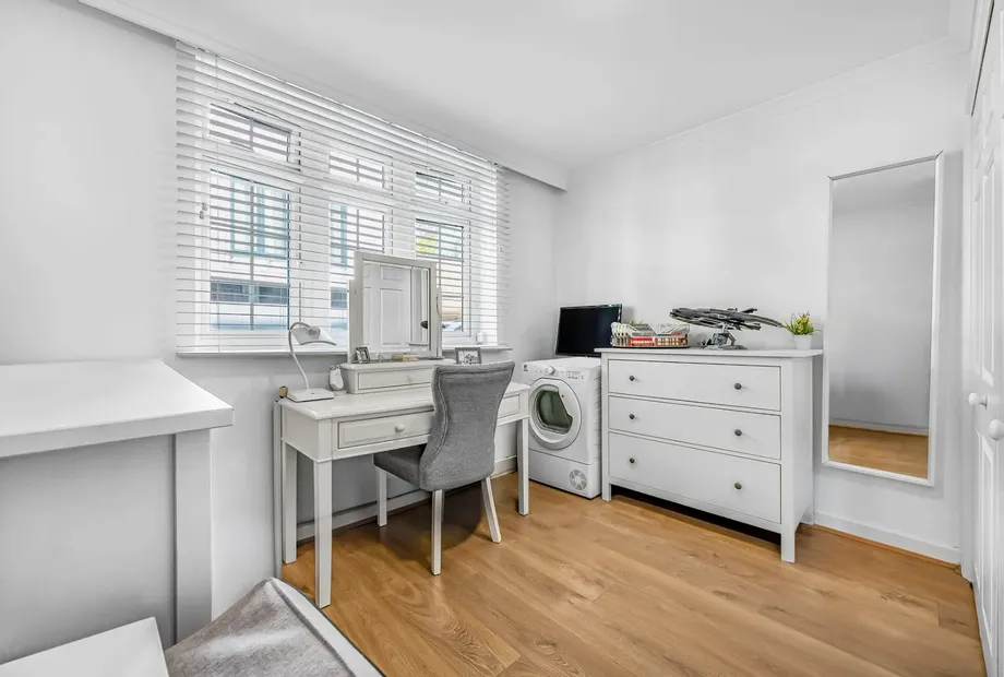 St. James's Terrace Mews, St Johns Wood, London, NW8 - Sandfords