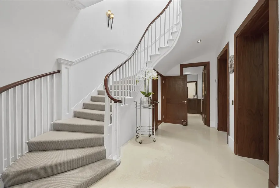 Addison Road, Kensington, London, W14 - Sandfords