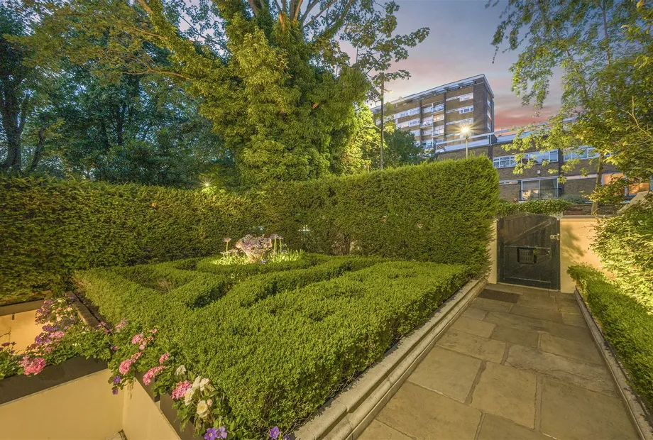 Addison Road, Kensington, London, W14 - Sandfords