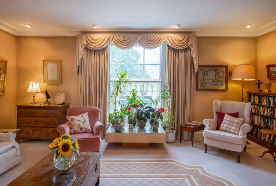 Cumberland Terrace, Regent's Park, London, NW1 - Sandfords