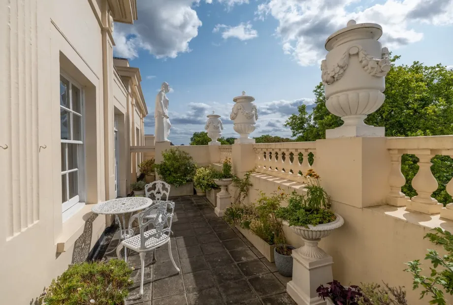 Cumberland Terrace, Regent's Park, London, NW1 - Sandfords