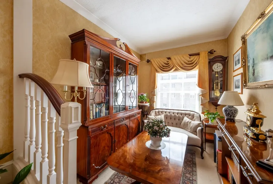 Montagu Square, Marylebone, London, W1H - Sandfords