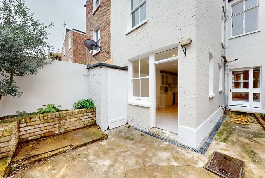 Bracewell Road, Kensington, London, W10 - Sandfords