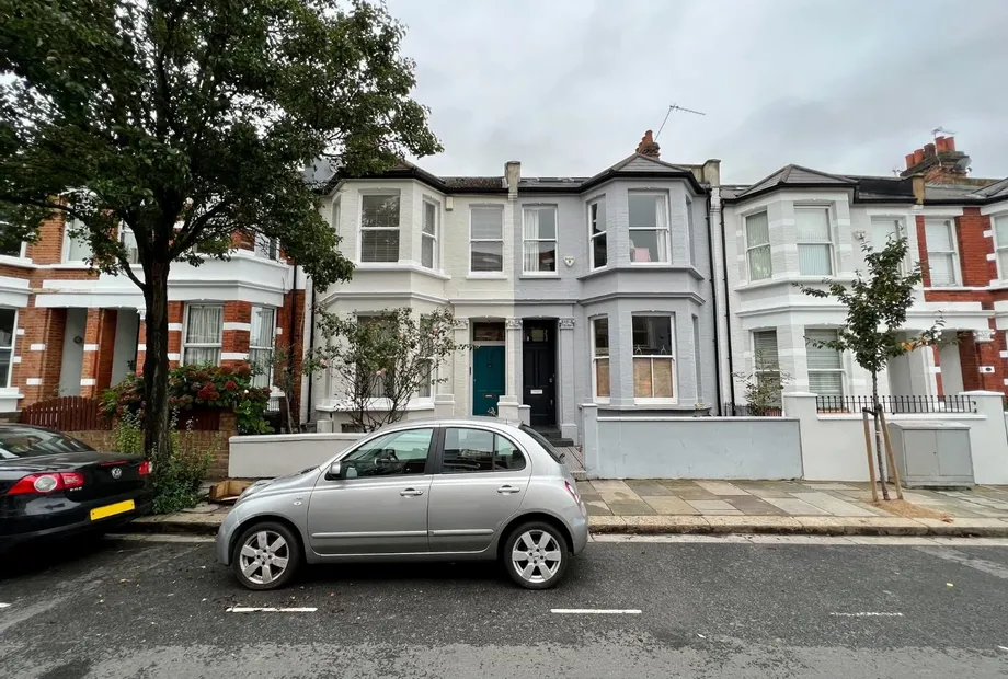 Bracewell Road, Kensington, London, W10 - Sandfords