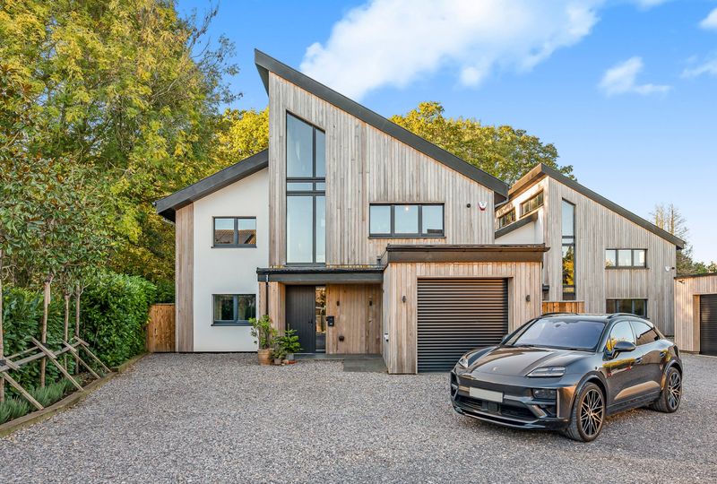 Haven Place, Park Street Lane, Park Street, St. Albans, AL2 - Sandfords