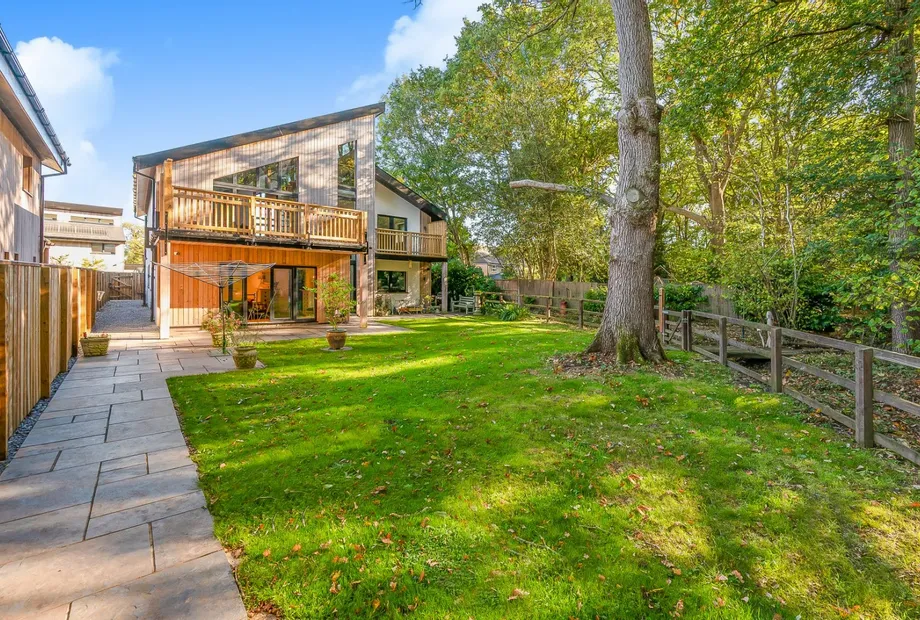 Haven Place, Park Street Lane, Park Street, St. Albans, AL2 - Sandfords