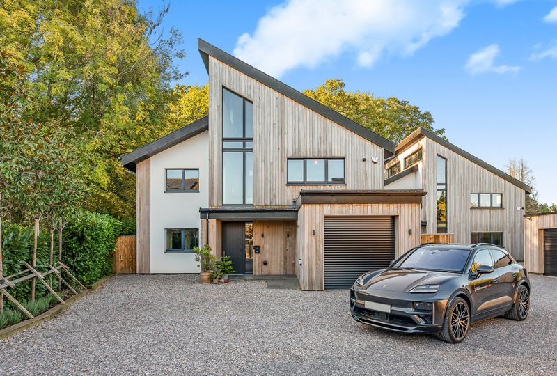 Haven Place, Park Street Lane, Park Street, St. Albans, AL2 - Sandfords