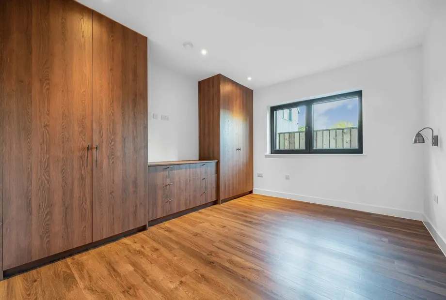 Haven Place, Park Street Lane, Park Street, St. Albans, AL2 - Sandfords