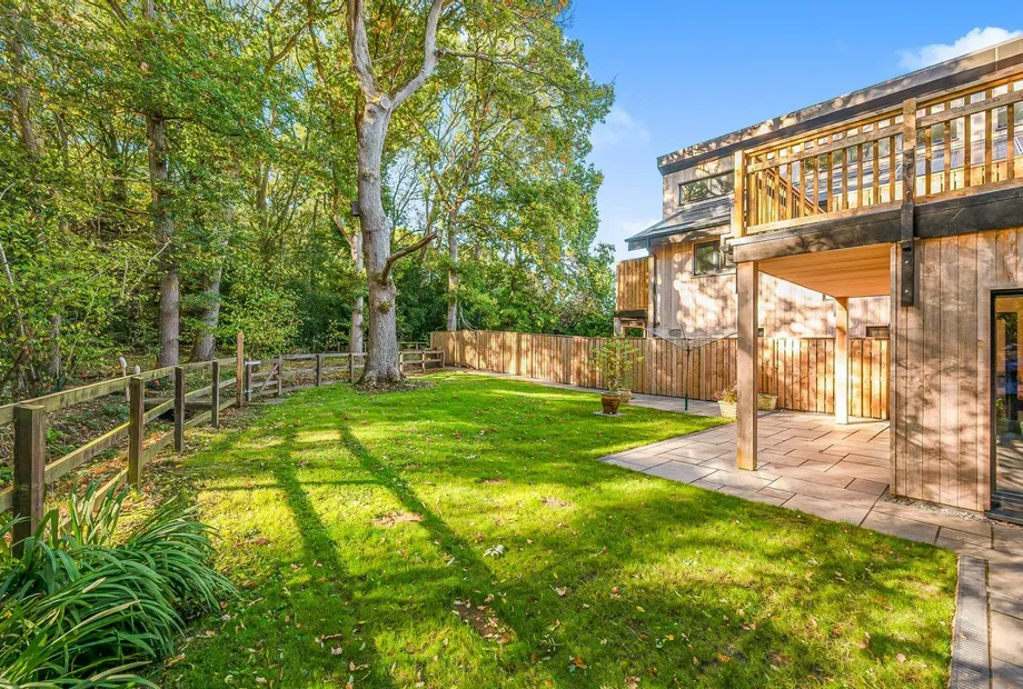 Haven Place, Park Street Lane, Park Street, St. Albans, AL2 - Sandfords